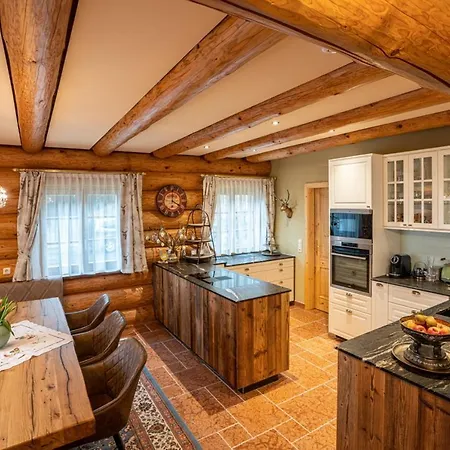 Schilcherland Suedsteiermark Chalet